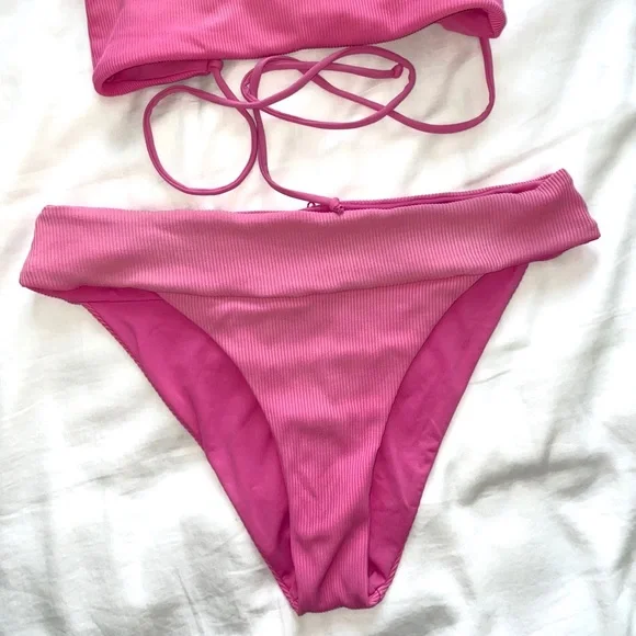 L*Space | Ribbed Bikini Set - Picture 5 of 5